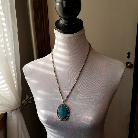 Relisted -vintage turquoise blue color necklace silver tone - Picture 7 of 7